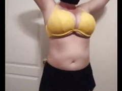 Kilo Sex presents: 36 g saggy tits bbw milf lateshay big yellow bra strip