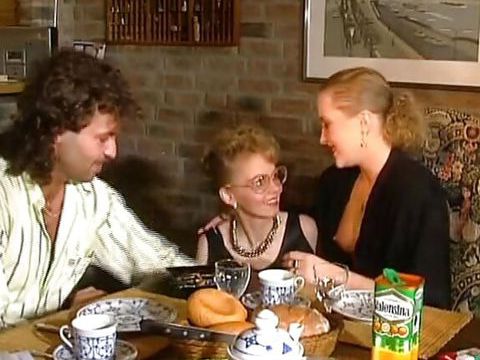 Kilo Sex presents: Two stunning german chicks sharing a loaded cock on the kitchen table