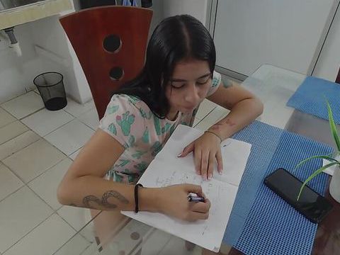 Kilo Sex presents: Beautiful vayolet masturbates very well without her stepbrother noticing - porn in spanish