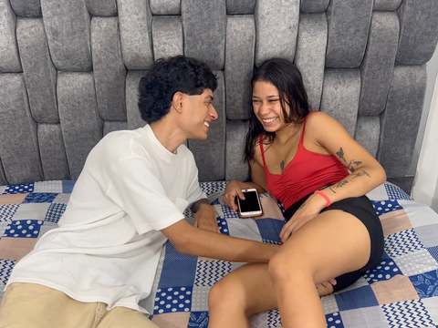 Kilo Sex presents: I invited my stepsister to watch a movie, but while we were watching i took advantage and turned her on and ended up fucking rea