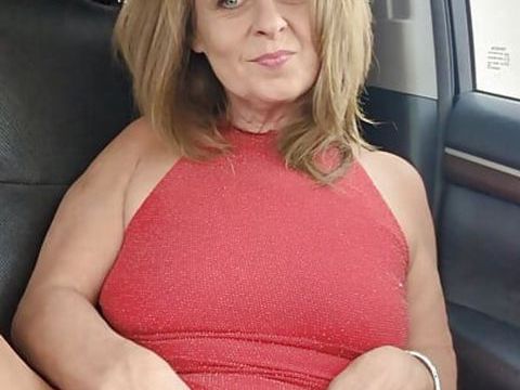 Kilo Sex presents: Hottest milf ever - let me seduce you in my car