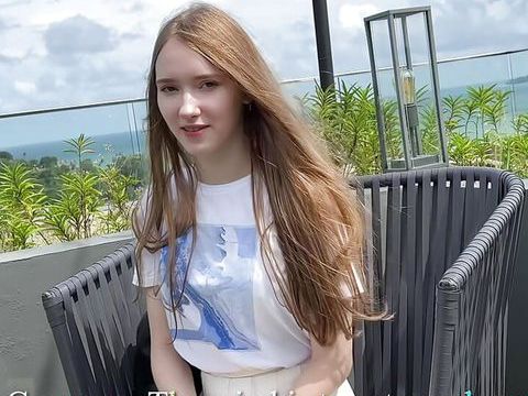 Kilo Sex presents: Met a girl on vacation and fucked her in his hotel room