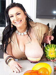 KiloSex presents: Sex in the kitchen